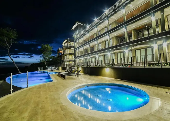 360 Splendor - Ocean-view #204 In Luxury Flamingo-complex
