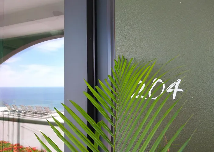 360 Splendor - Ocean-view #204 In Luxury Flamingo-complex