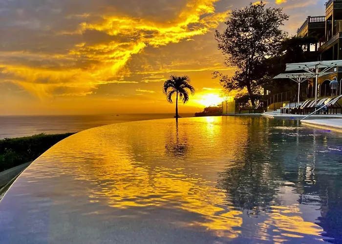 360 Splendor - Ocean-view #204 In Luxury Flamingo-complex *